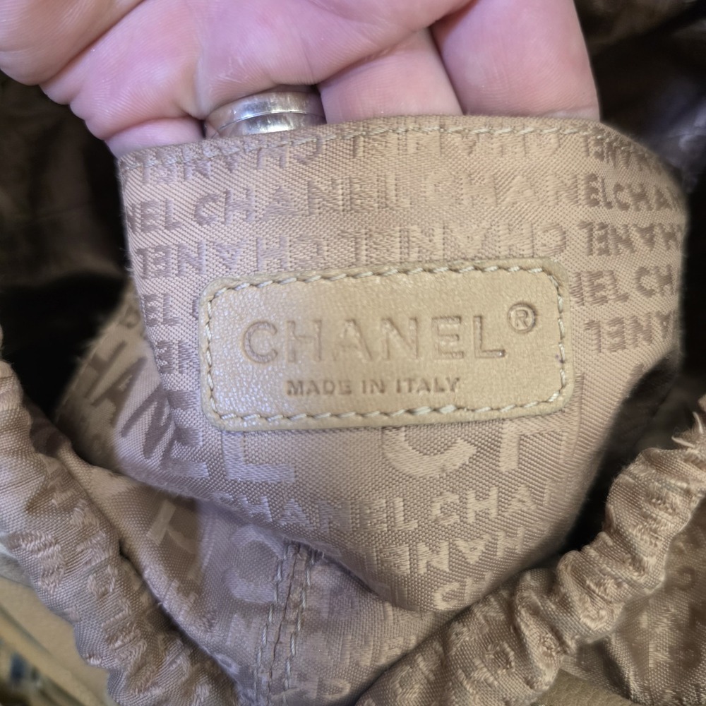 Authentic CHANEL CC Vintage Hangbag Leather Beige Tan Bucket Bag Top Handle - Picture 7 of 16